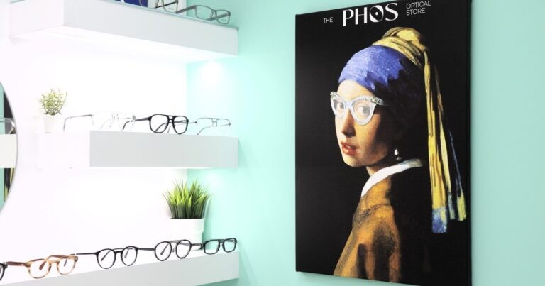 How to Choose Eyeglass Frames for Your Face Shape | Optician in Athens