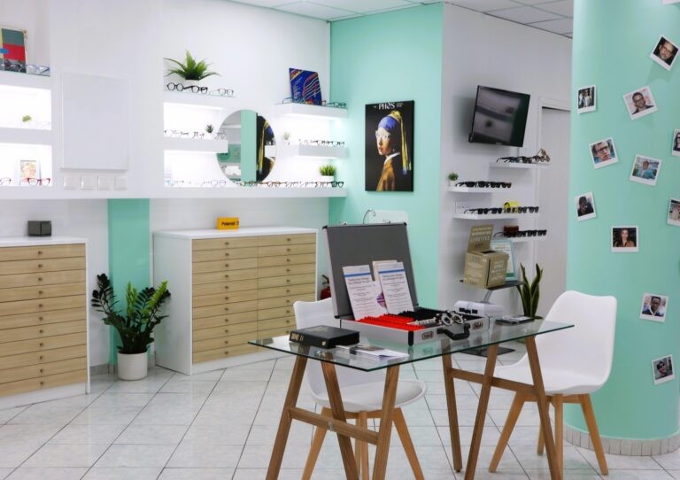 Γυαλιά για Έλεγχο της Μυωπίας: Τι Είναι και Πώς Βοηθούν τα Παιδιά μας