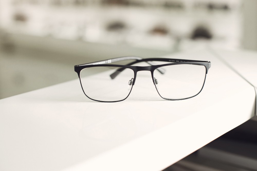 Έλεγχος σκελετού και επιλογή νέων φακών από οπτικό στην Αθήνα