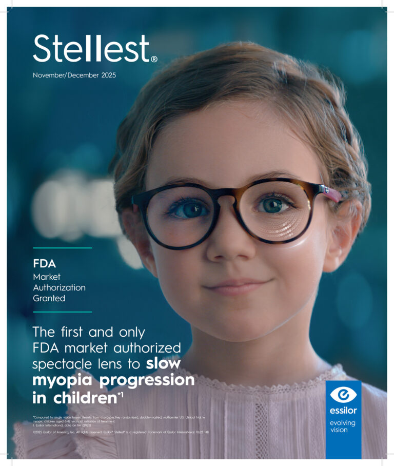 Παιδί που φορά γυαλιά με φακούς Essilor Stellest® για διαχείριση μυωπίας σε οπτικό κατάστημα στο Παγκράτι.